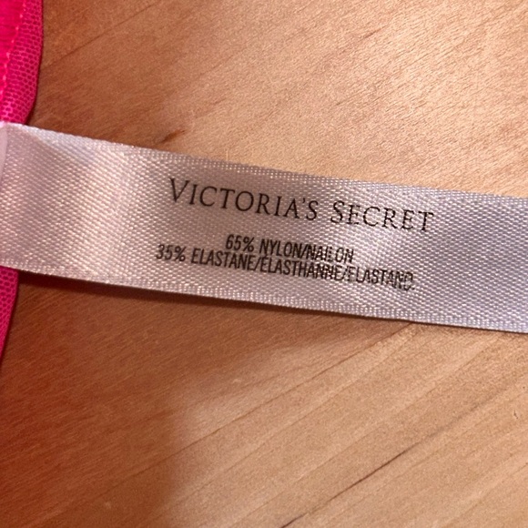 3/25$ 🛒 Victoria Secrets VSX sports bra - Picture 6 of 6